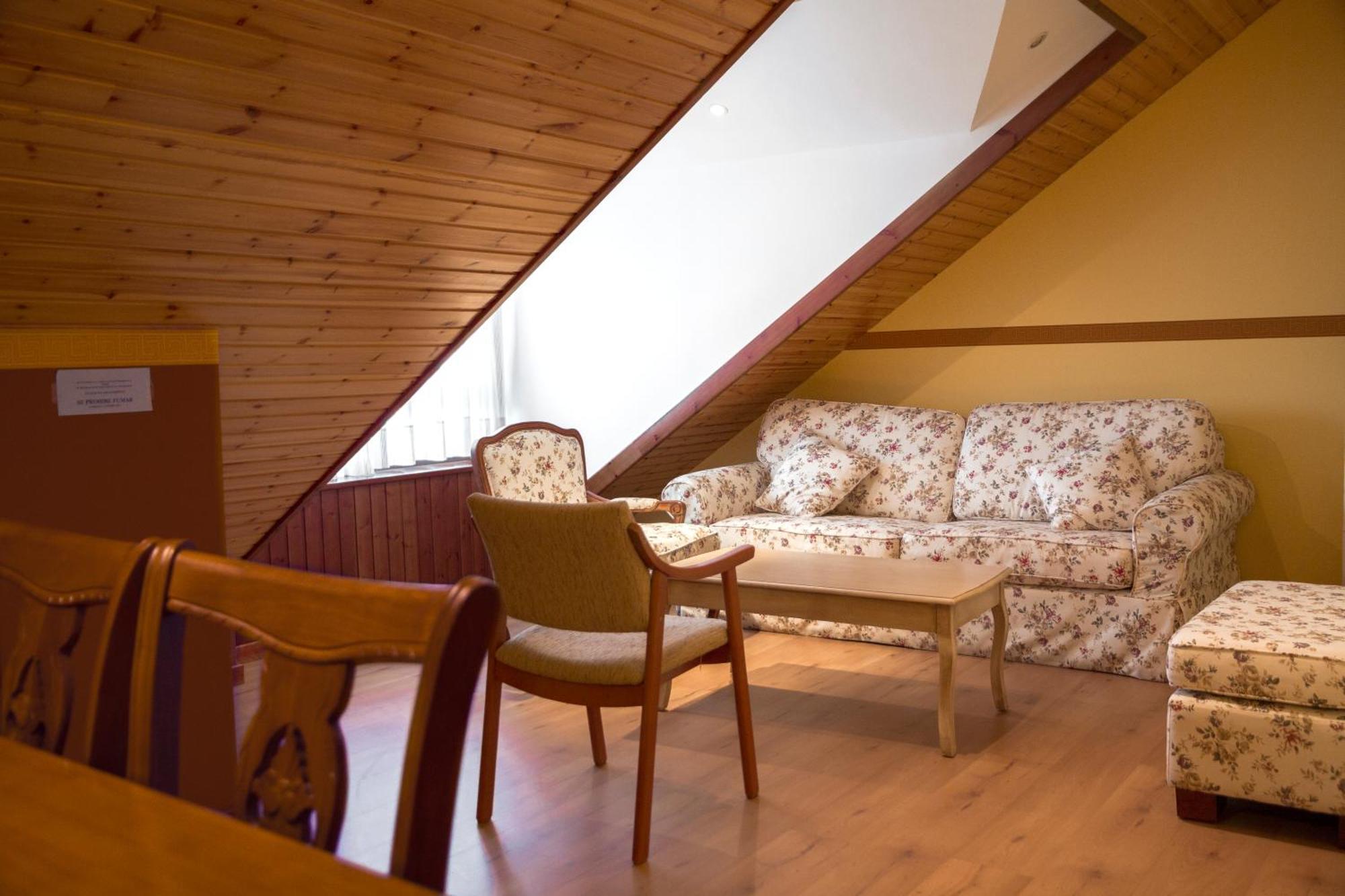 Casa Rural Portal De Numancia Ll Garray Bagian luar foto