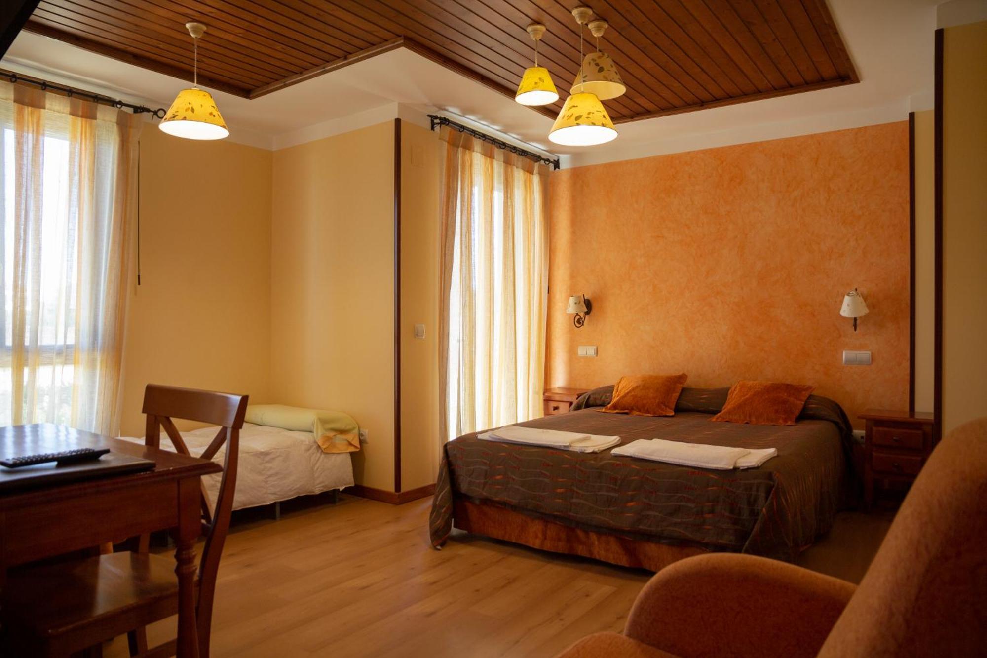 Casa Rural Portal De Numancia Ll Garray Bagian luar foto